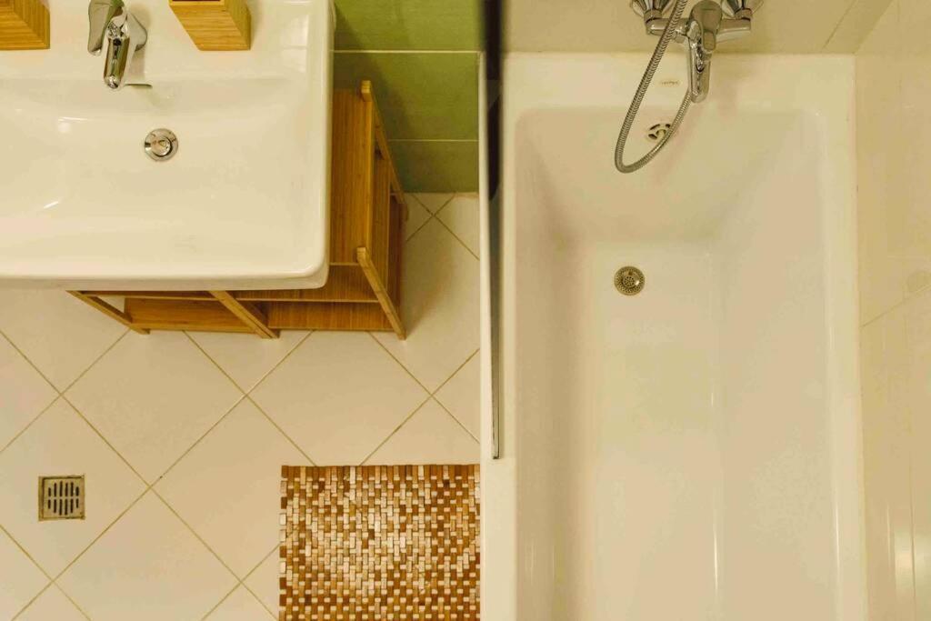 Vivando - Beautiful Studio B + Parking Bucureşti Eksteriør bilde