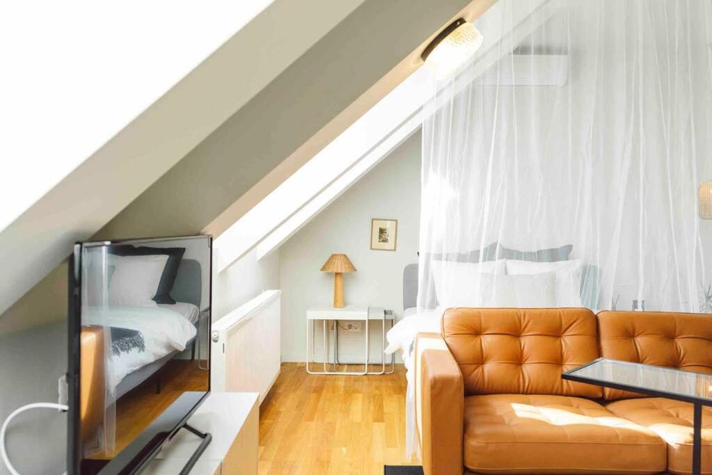 Vivando - Beautiful Studio B + Parking Bucureşti Eksteriør bilde